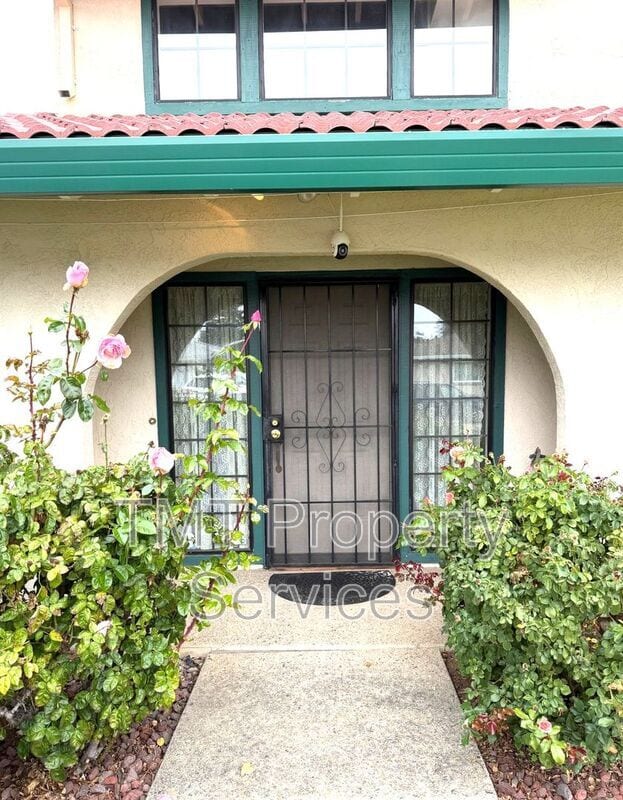 Photo - 2 Polvadera Ct Apartment