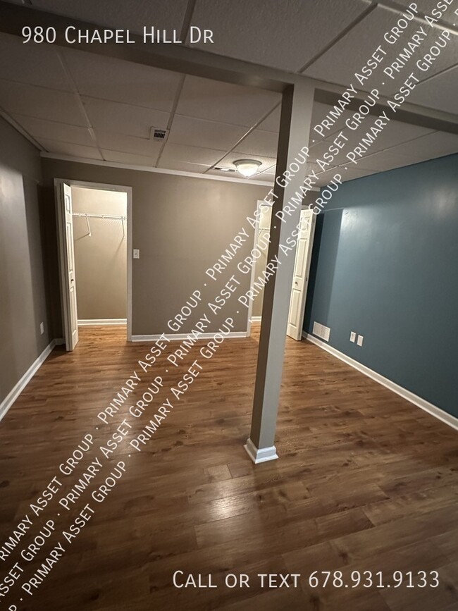 Foto del edificio - Basement Apartment for Rent