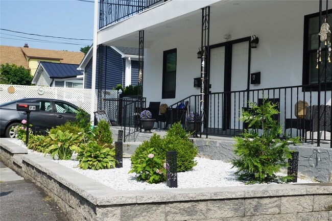 Foto del edificio - 70 Dobbs Ferry Rd