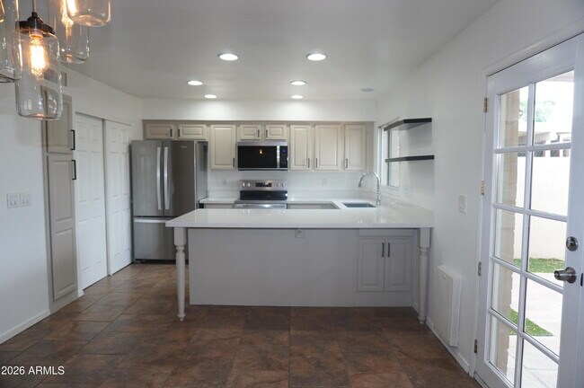 Foto del edificio - 6837 E Osborn Rd