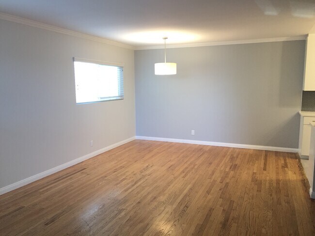 Dining Area - 2231 Virginia Ave