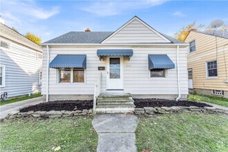 Building Photo - 12605 Hirst Ave