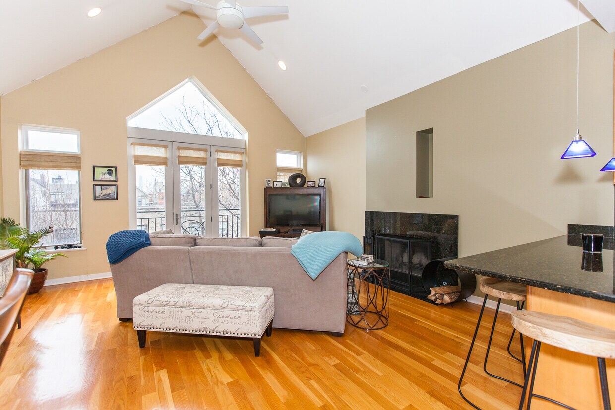 Foto principal - 928 N Wood St