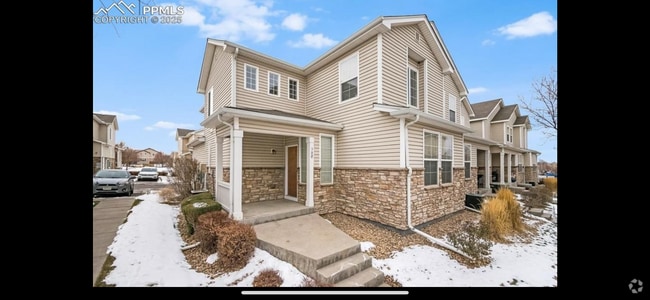 Building Photo - 9758 Laredo St