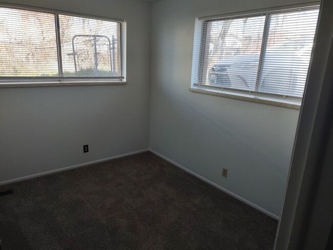 Building Photo - 3251 S 4180 W