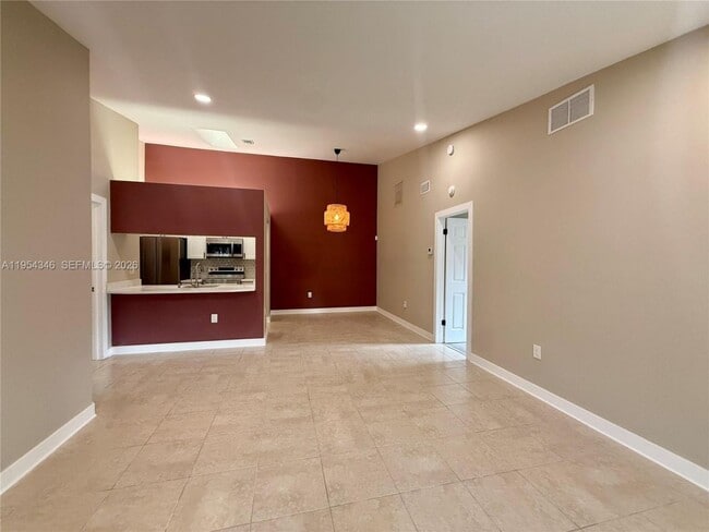 Foto del edificio - 2550 N Nob Hill Rd