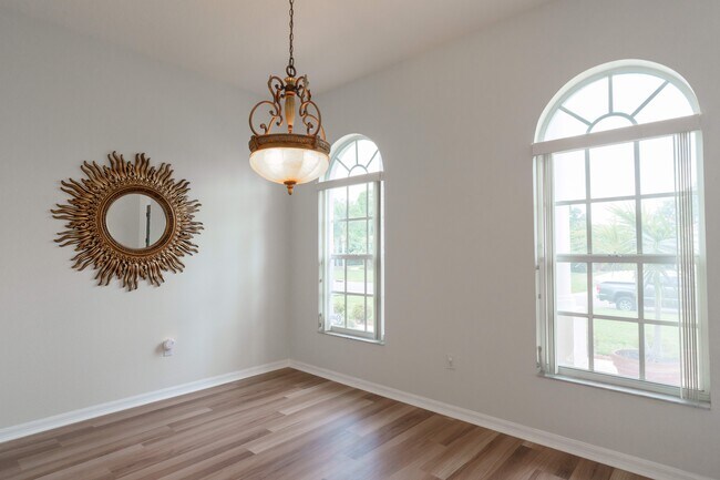 Building Photo - 18911 Apian Way