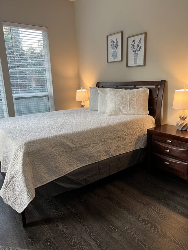 Foto del edificio - 3158 Stillhouse Creek Dr