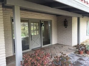 Building Photo - 17711 S Mesa Dr
