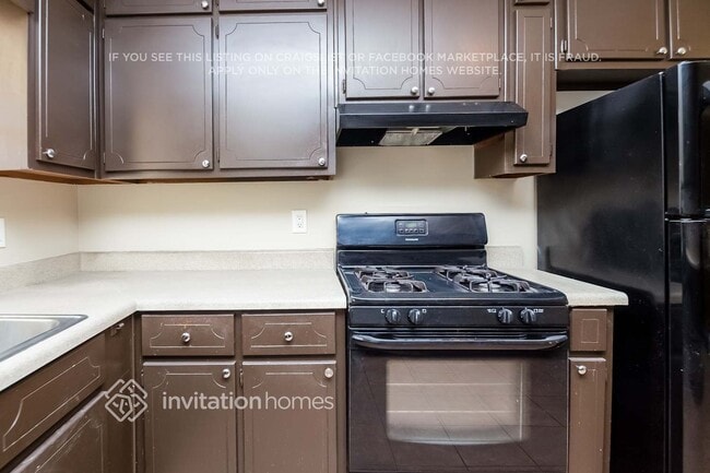 Building Photo - 105 Mountain View Cir