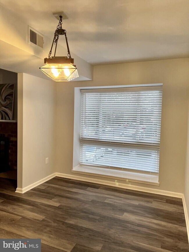 Foto del edificio - 3703 Persimmon Cir