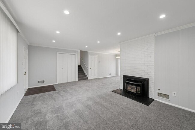 Foto del edificio - 6105 Hibbling Ave