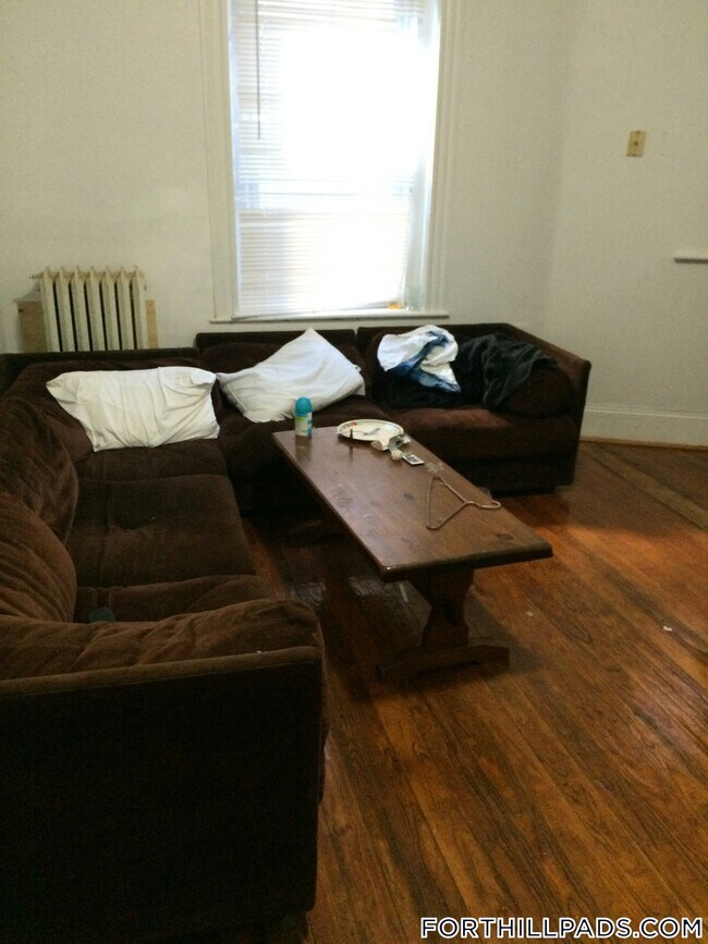 Foto del edificio - 4.5 Centre St