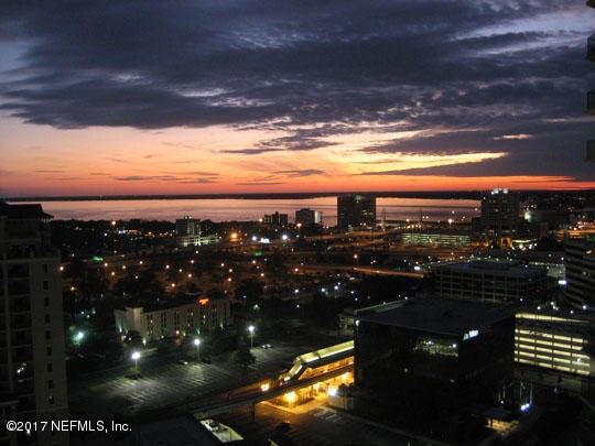 Building Photo - 1431 Riverplace Blvd