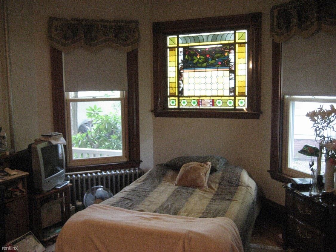 Building Photo - 2 br, 1 bath  - 31 Garfield St Apt A Unit A