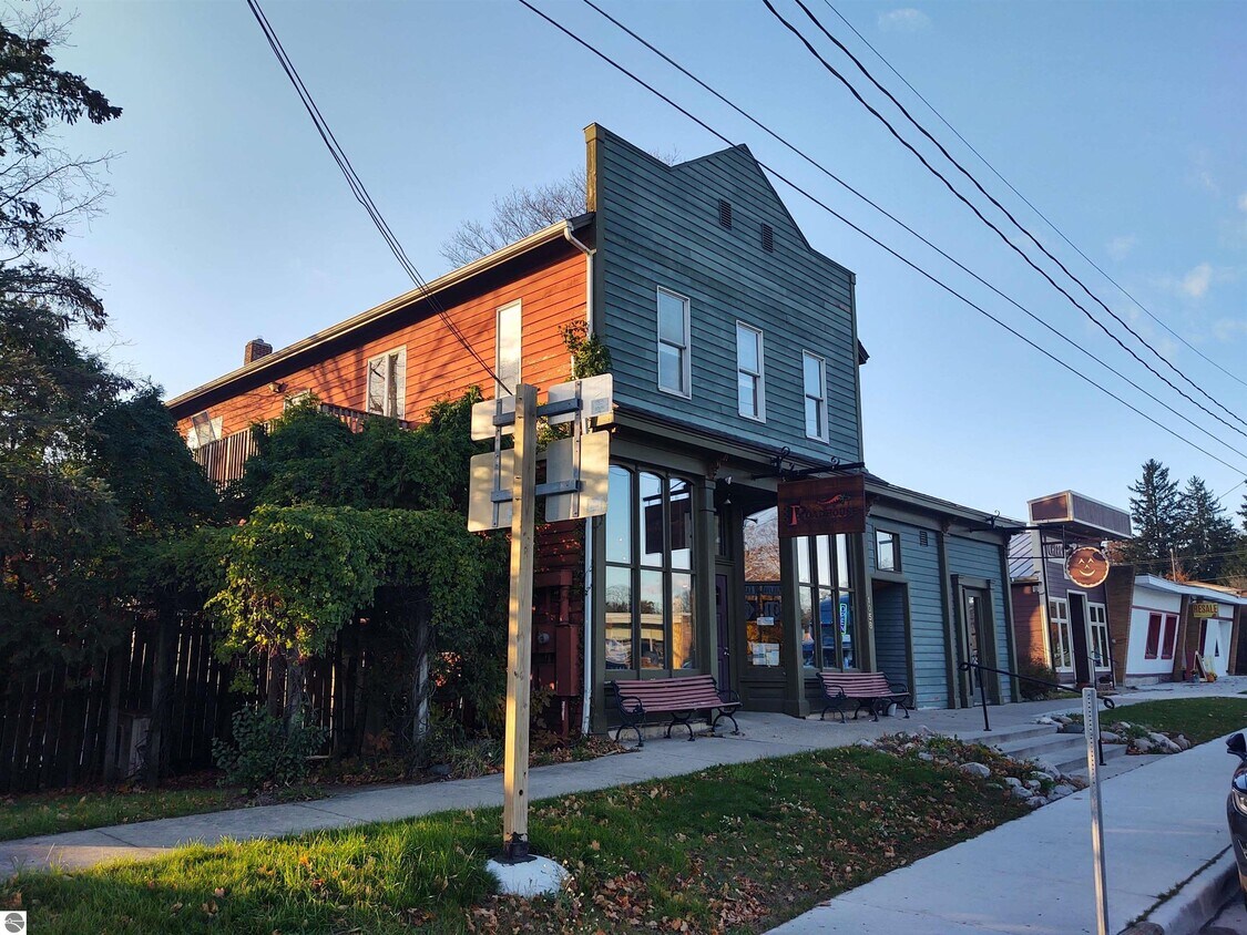 1058 Michigan Ave, Benzonia, MI 49616 House Rental in Benzonia, MI