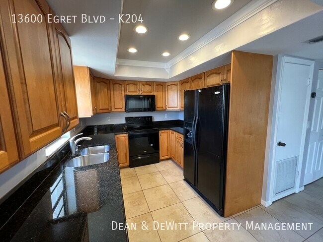 Foto del edificio - 13600 Egret Blvd