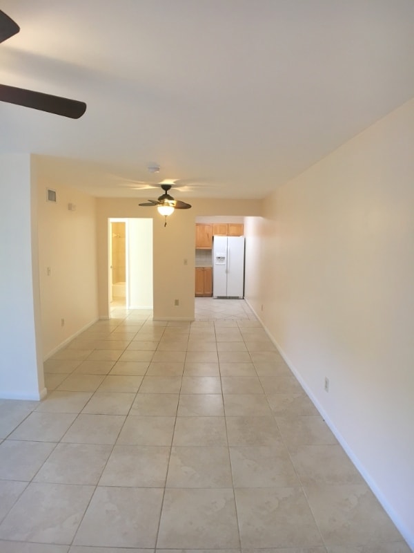 Foto del edificio - 1525 Curlew Ave