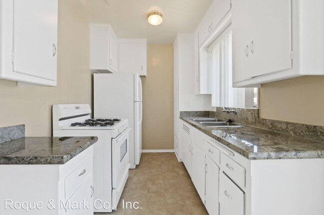 Foto del edificio - 2 br, 1 bath Apartment - 500 California Av...