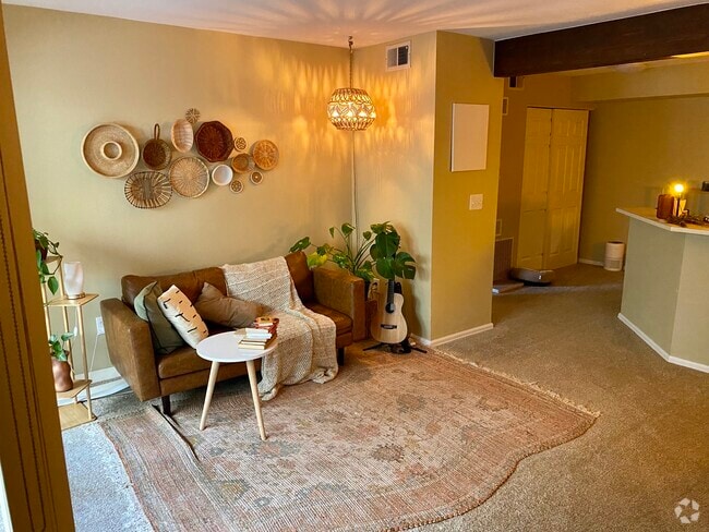 Building Photo - 20 S Boulder Cir