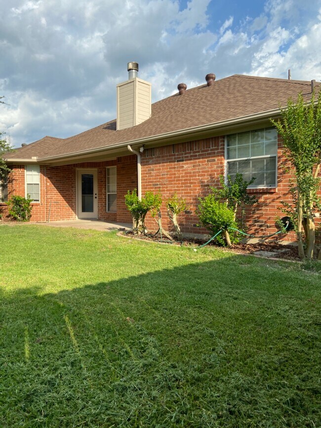 Foto del edificio - 1016 Brookhaven