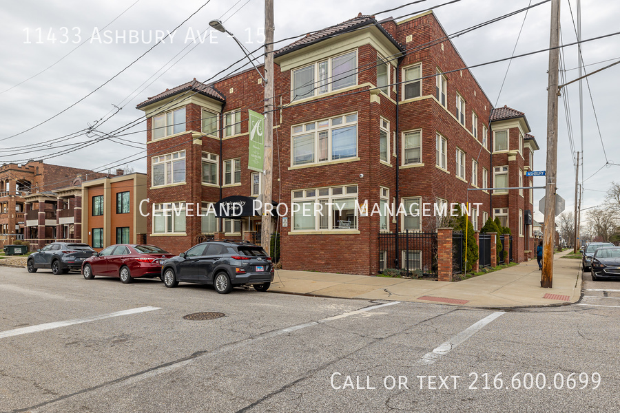 Primary Photo - 11433 Ashbury Ave