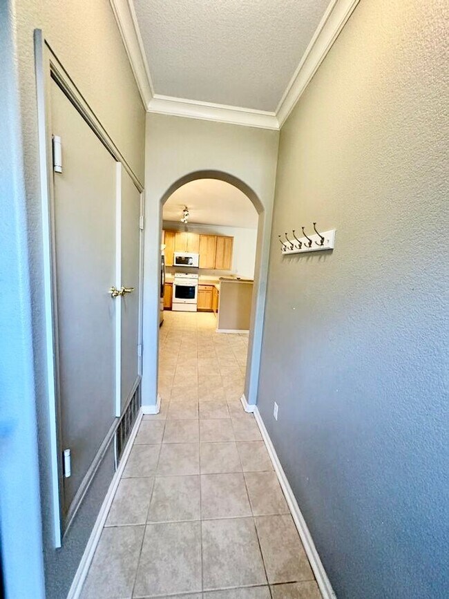 Foto del edificio - 2-bedroom  condo near Lowry Park your home!!!!