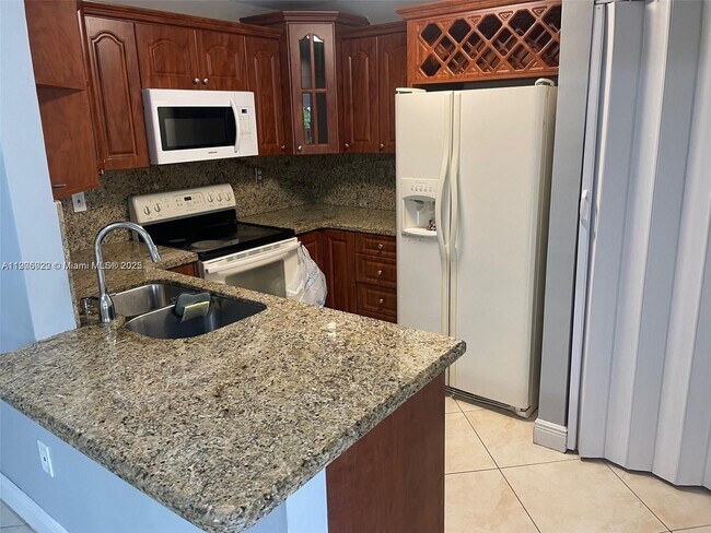 Foto del edificio - 10302 NW 9th St Cir