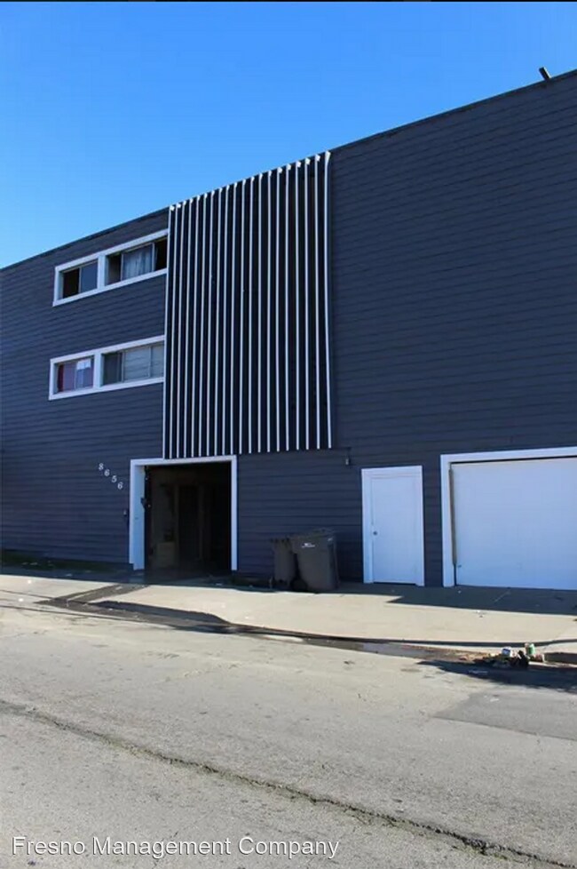 Foto del edificio - 8656 MacArthur Blvd