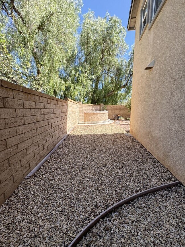 Foto del edificio - 4 Bed 3 Bath Home for Rent in Murrieta