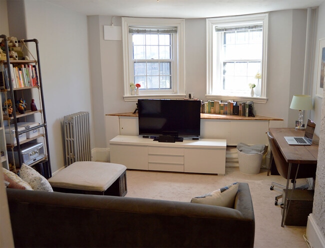 Building Photo - 87 Warren Ave