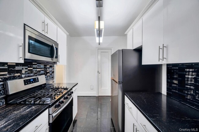Building Photo - 35-63-63 88th St