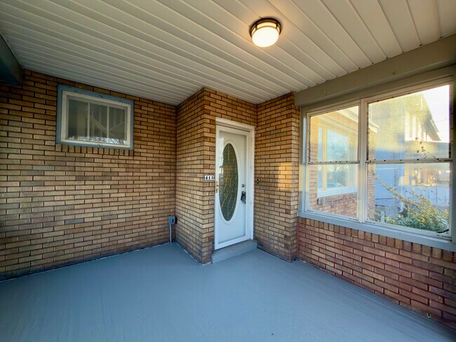 Foto del edificio - 413 Sinton Ave