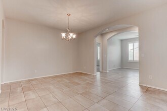 Building Photo - 5641 Sagamore Canyon St