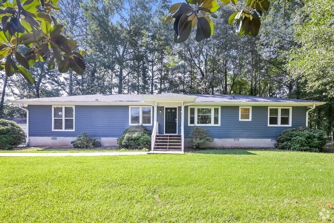 Building Photo - 58 Rustic Rd