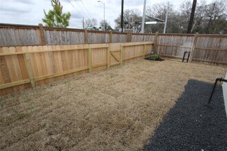 Building Photo - 27802 Western Crk Ct