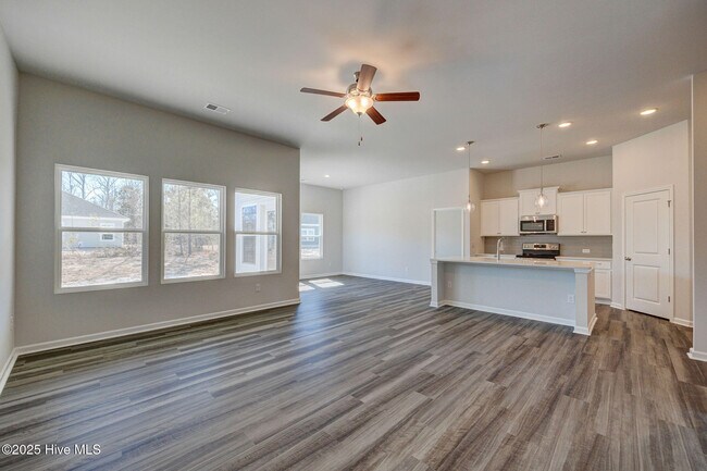 Building Photo - 3133 Burberry Ln SW
