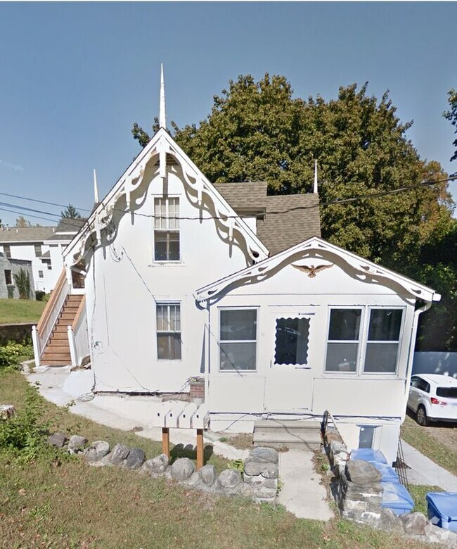 Building Photo - 16 Starview Ave