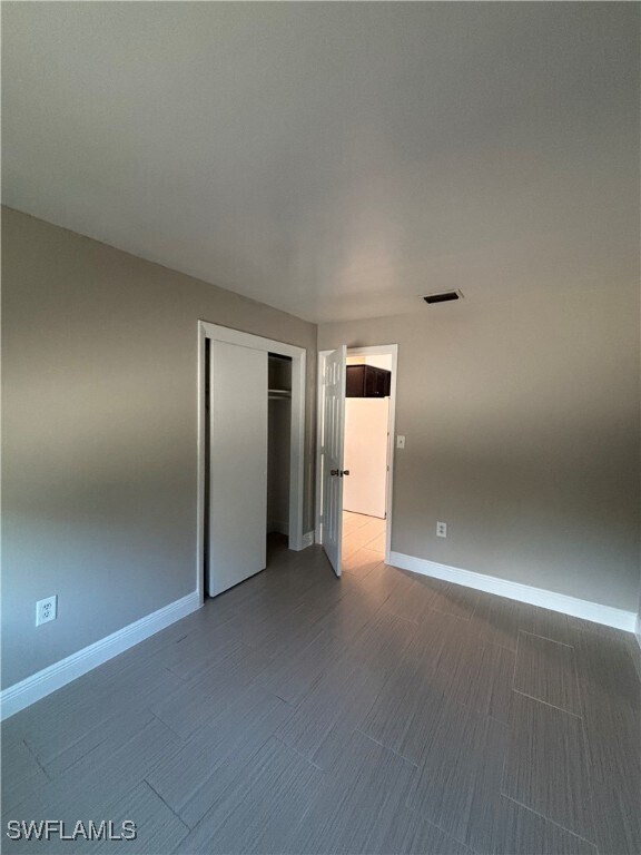 Foto del edificio - 12369-12377 First St