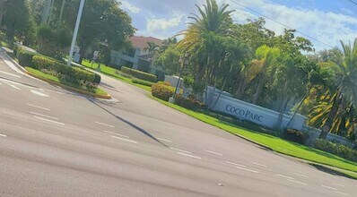 Building Photo - 721 Lyons Rd