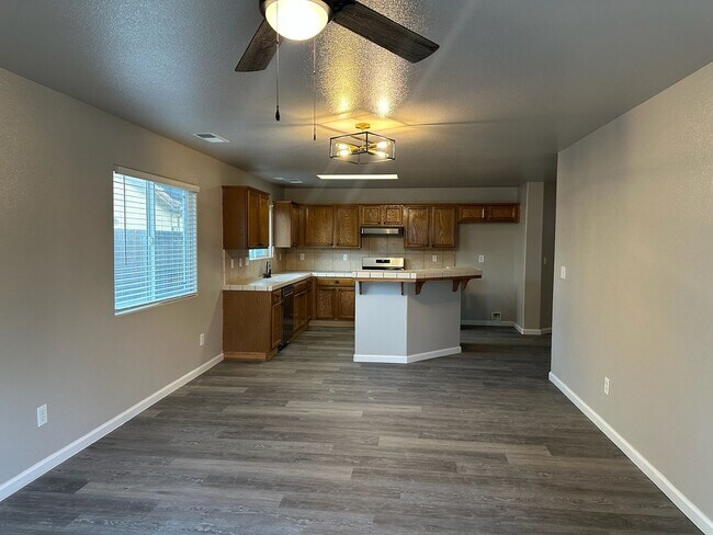 Foto del edificio - 4106 W Prospect Ave