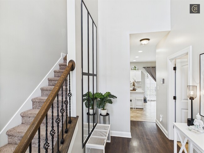 Building Photo - 703 Kiwi Stone Cir