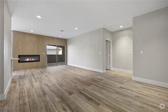 Building Photo - 1704 Hills of Red Dr