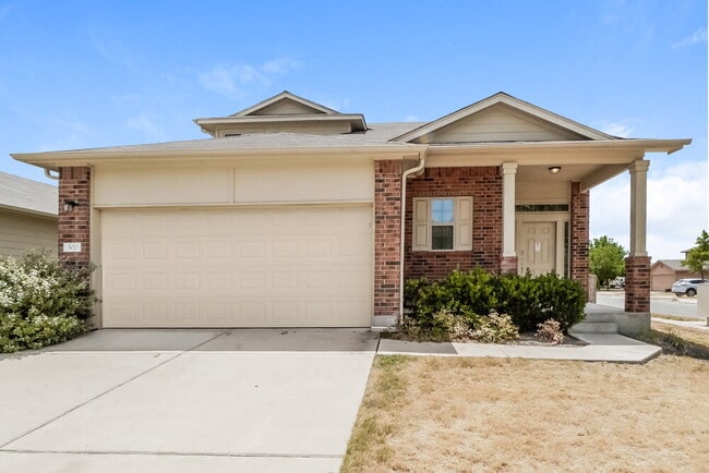 Building Photo - 300 Potters Peak Way