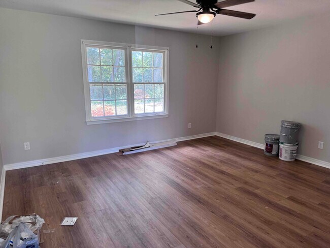 Building Photo - 2665 Eldorado Dr