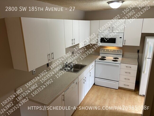 Building Photo - 2800 SW 185th Ave