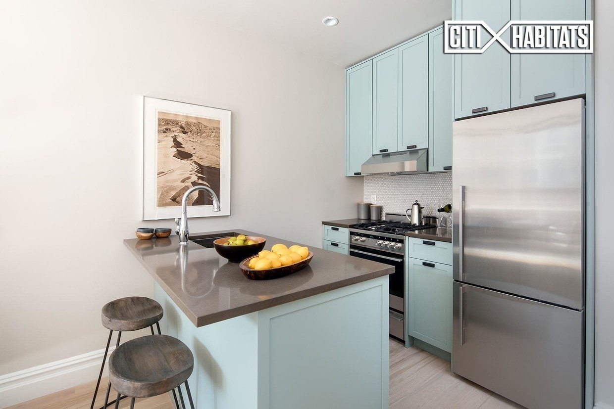 Foto del edificio - 447 Decatur St