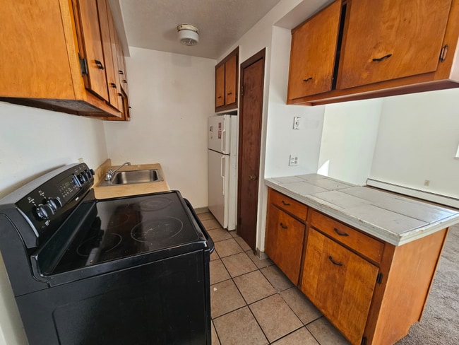 Foto del edificio - 1885 N Taylor Rd