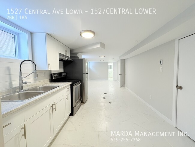 Building Photo - STYLISH NEWLY RENOVATED 2BEDROOM/1BATH LOW...