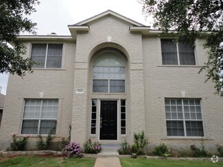 Building Photo - 1114 Black Locust Drive West